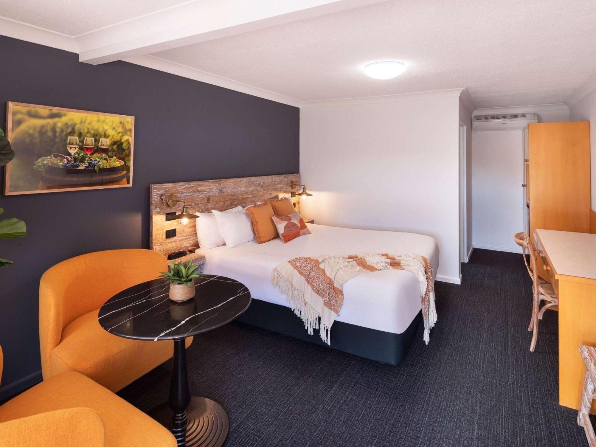 Ibis Styles Orange Hotel Exterior photo
